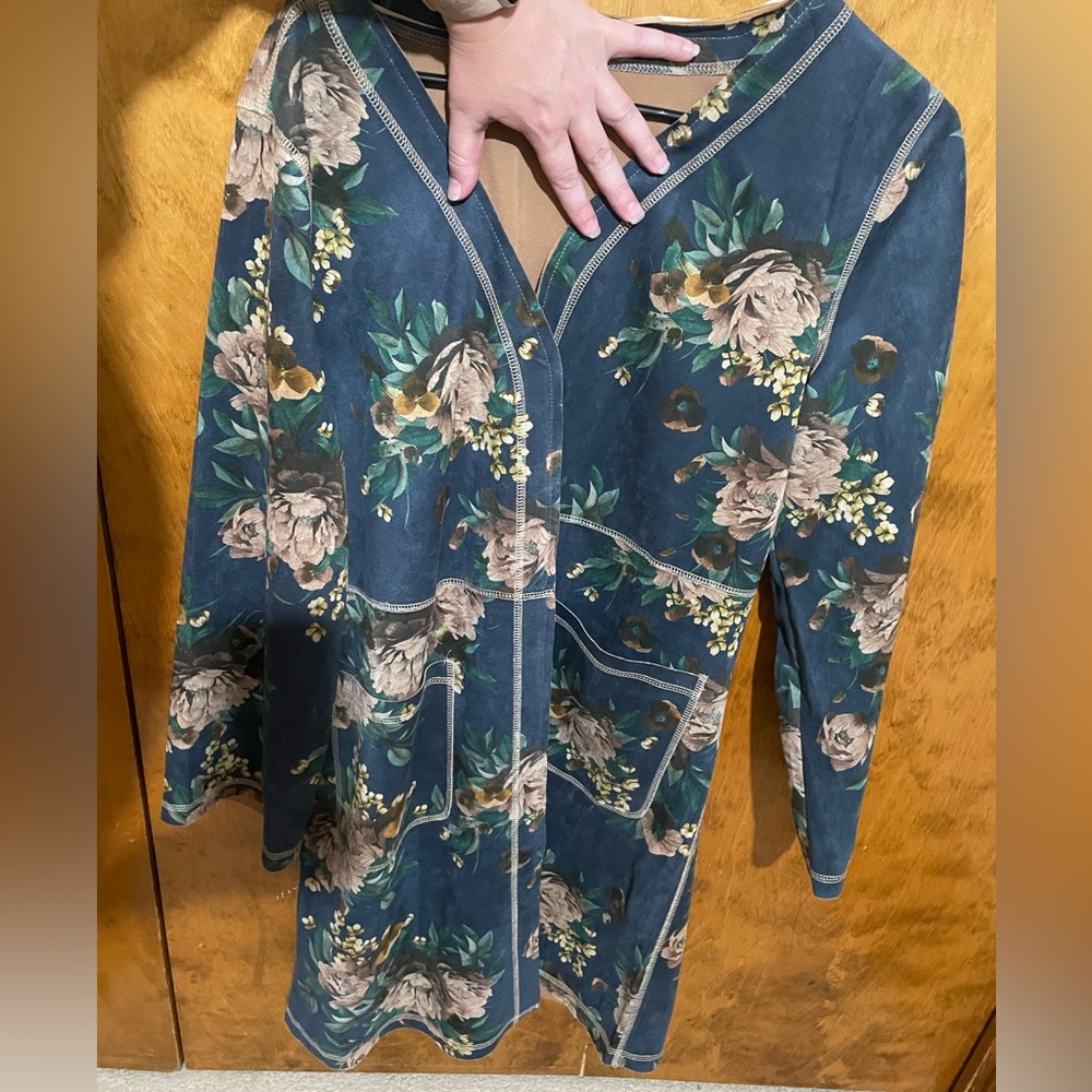 Anthropologie Kimono Style Blue Floral Rose top layer jacket by Monarc Sz L
